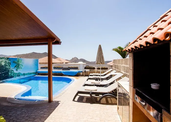 Sunrises بيت للعطل Chayofa